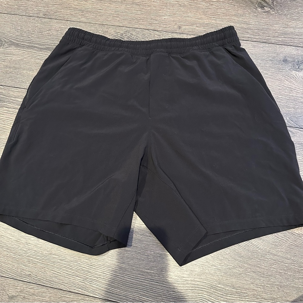 Men’s Lululemon Pace Breaker Shorts 7” Linerless size L